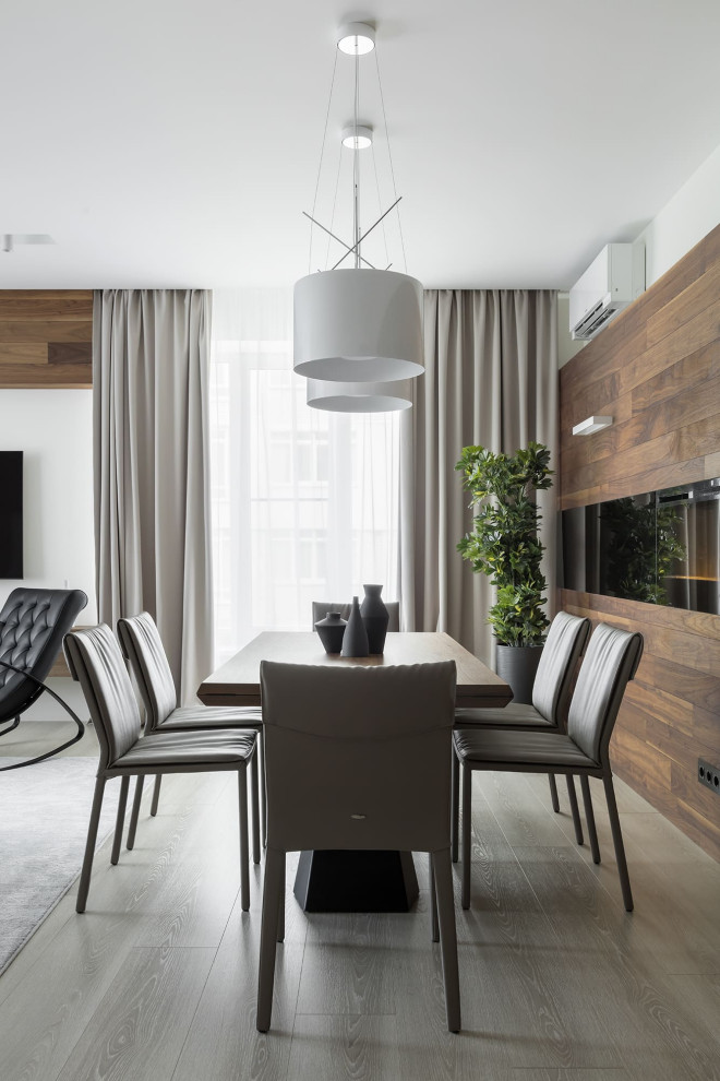 Обзор современной квартиры 170 квм. Полы без плинтуса. Двери в потолок.