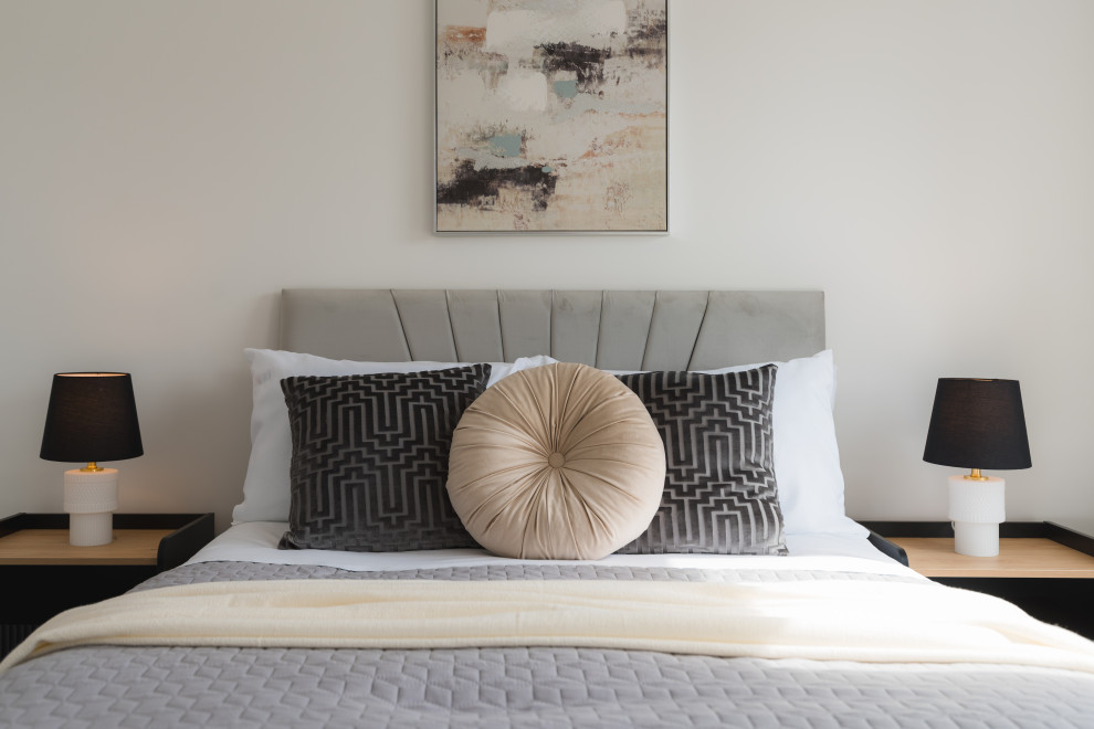 Holly Road - New Build - Stage to Sell