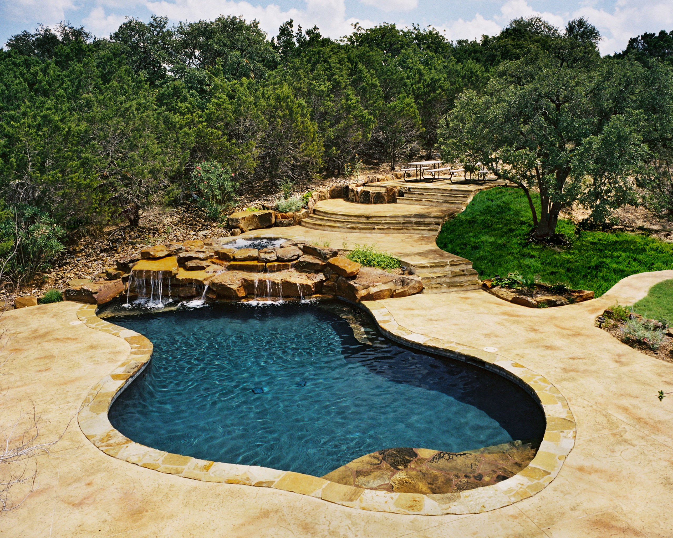 Boerne Freeform Pool/Spa/Waterfall