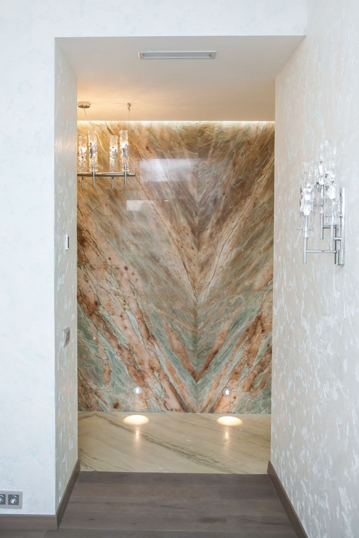 Кварцит и мрамор. Облицовка стен и полов.