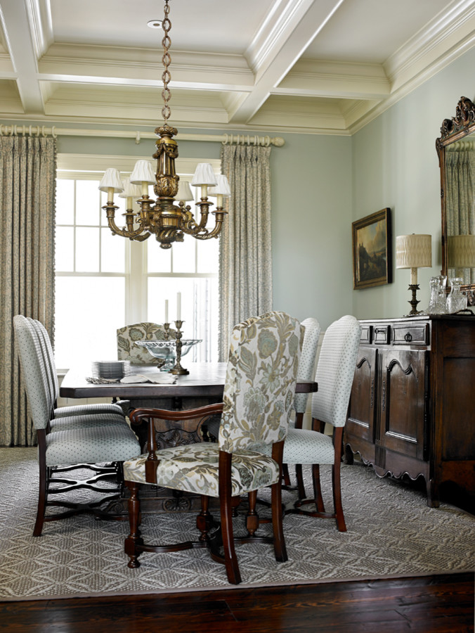 Home design - traditional home design idea in Atlanta