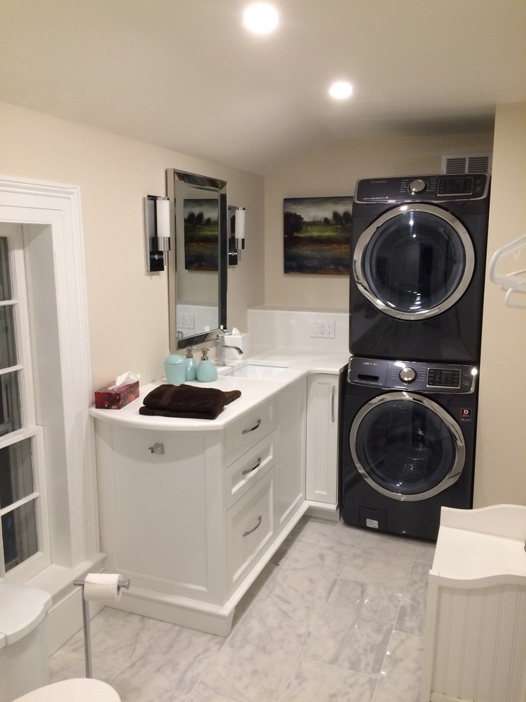 Traditional laundry room in Toronto.