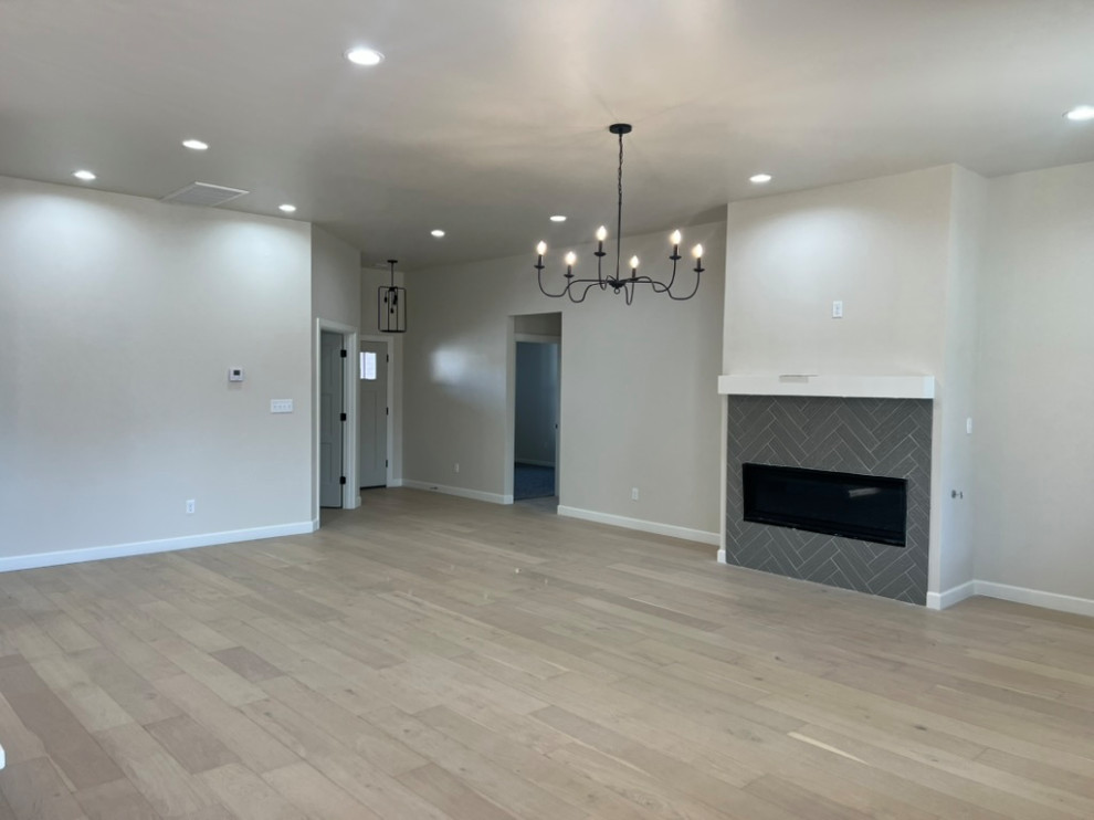 2702 Cloud Nine