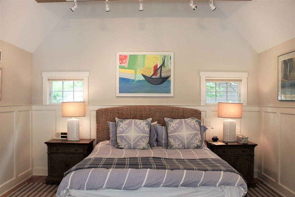 Bedroom - transitional bedroom idea