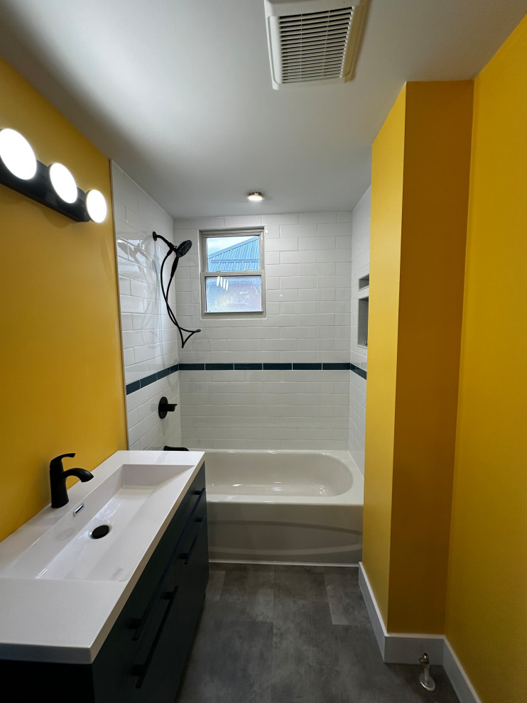 Smith Street - Bathroom