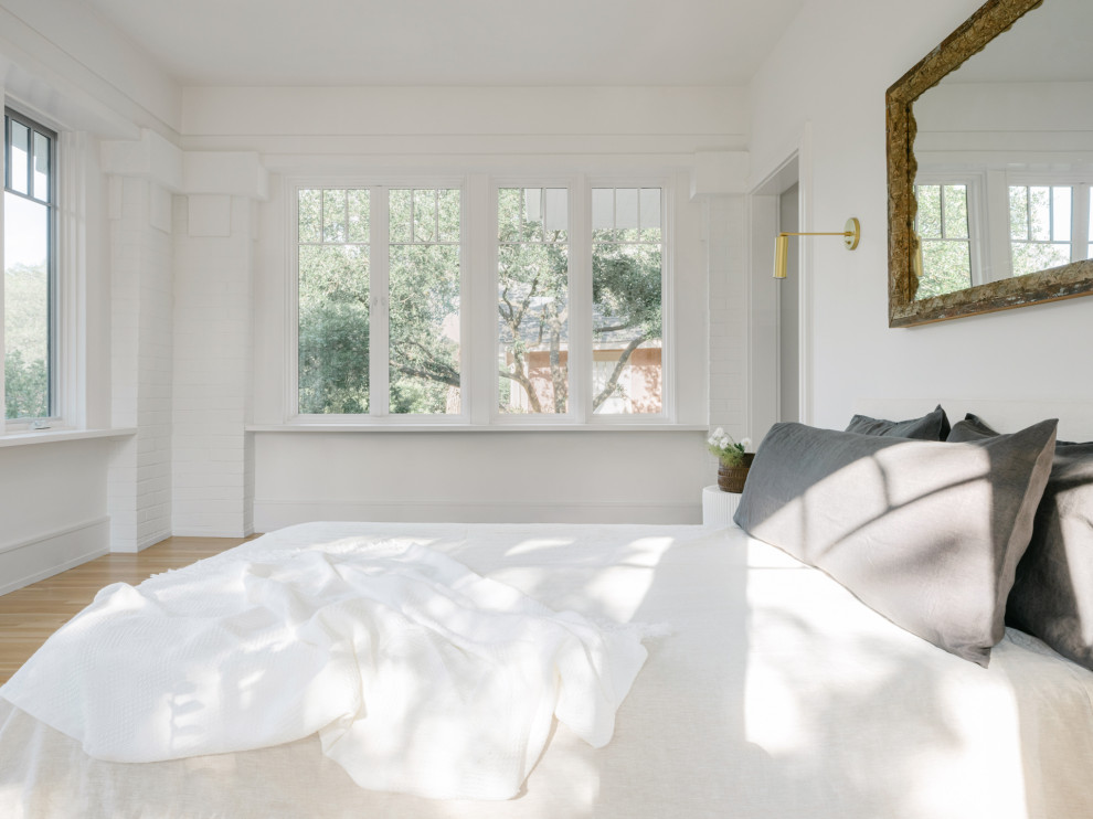 Transitional bedroom photo in Houston