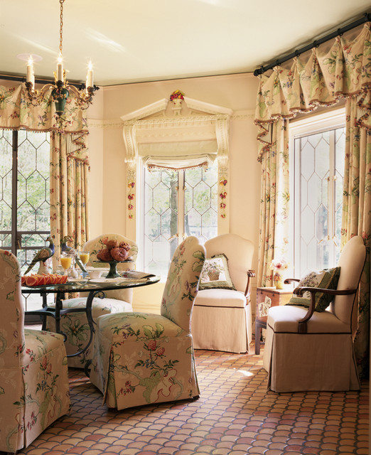 english cottage dining room