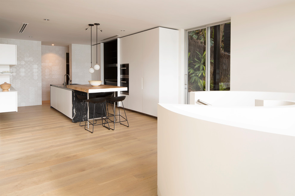Inspiration for a beach style kitchen in Sydney.