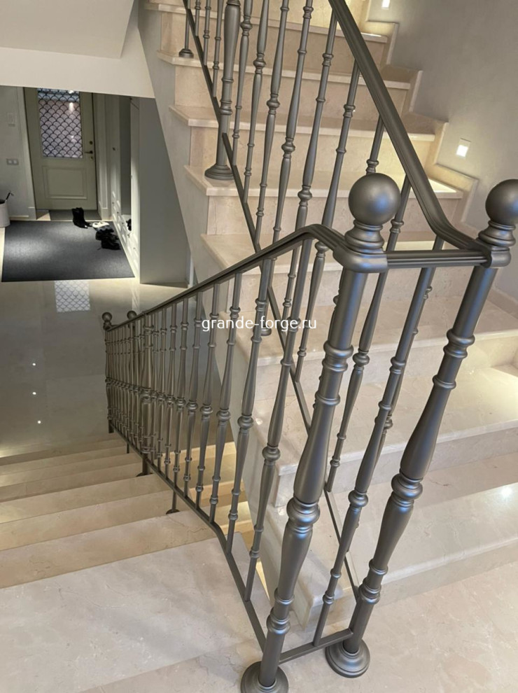 Лестница, стальное ограждение, фабрика Grande forge(Франция), коллекция "Рондо"