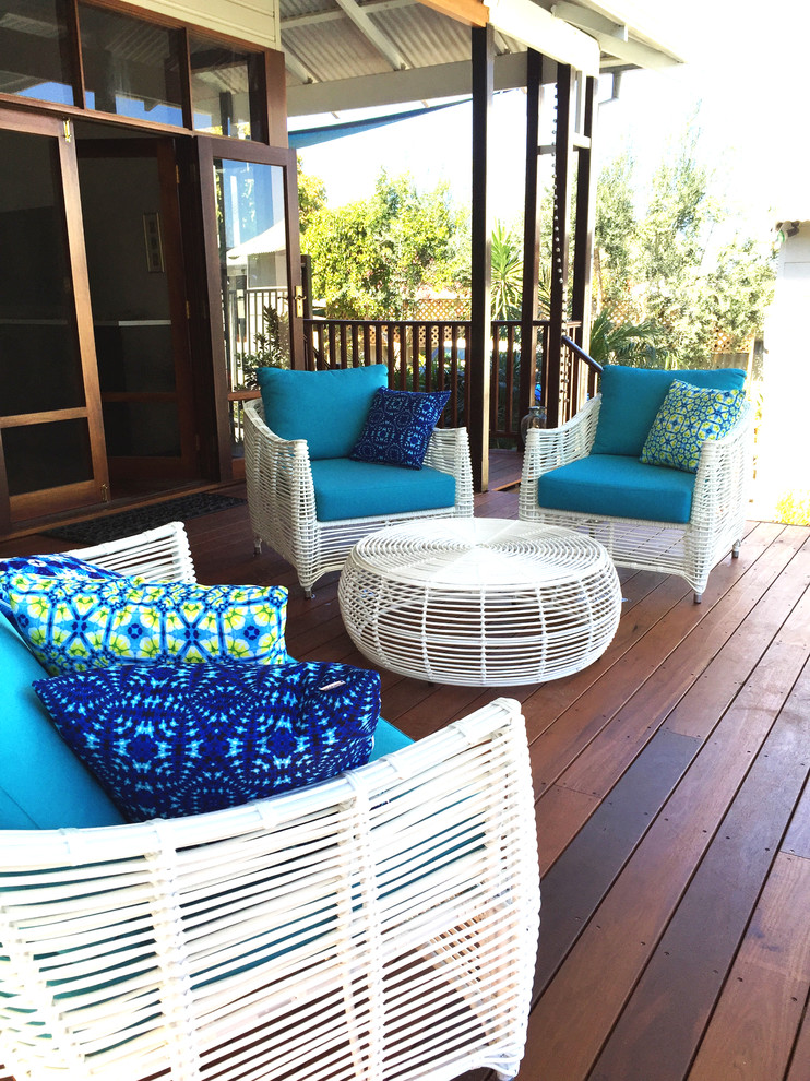 Beach style backyard patio in Perth.