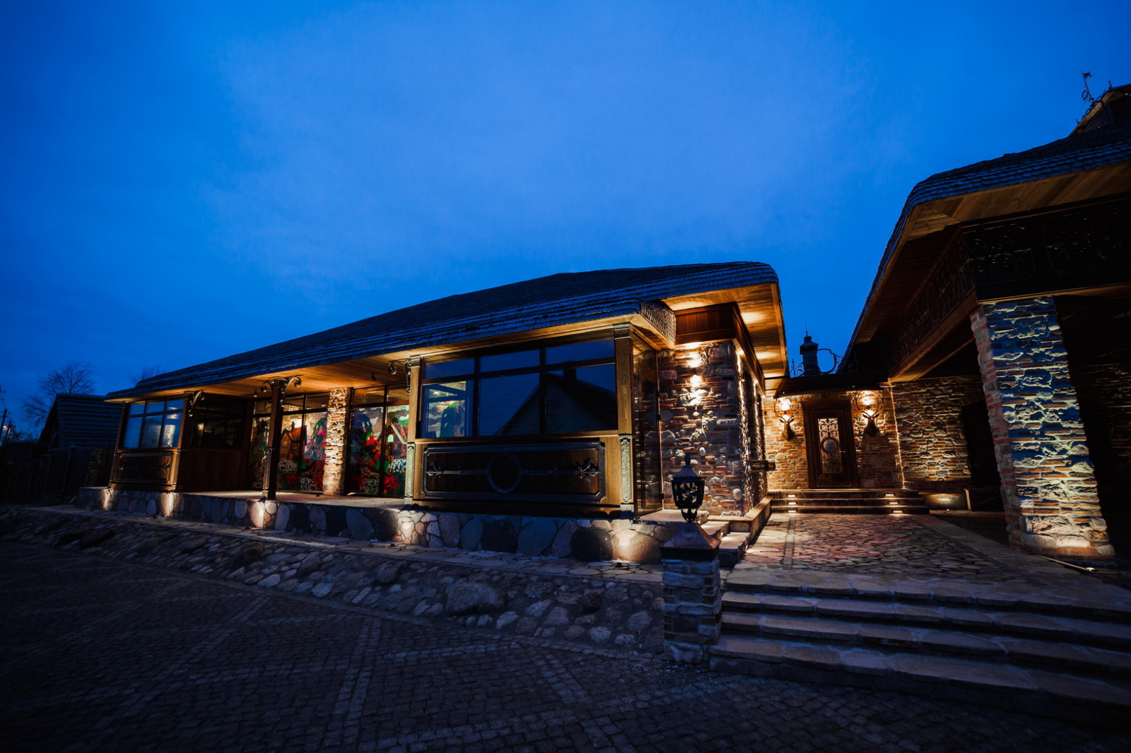 Архитектурная подсветка фасада