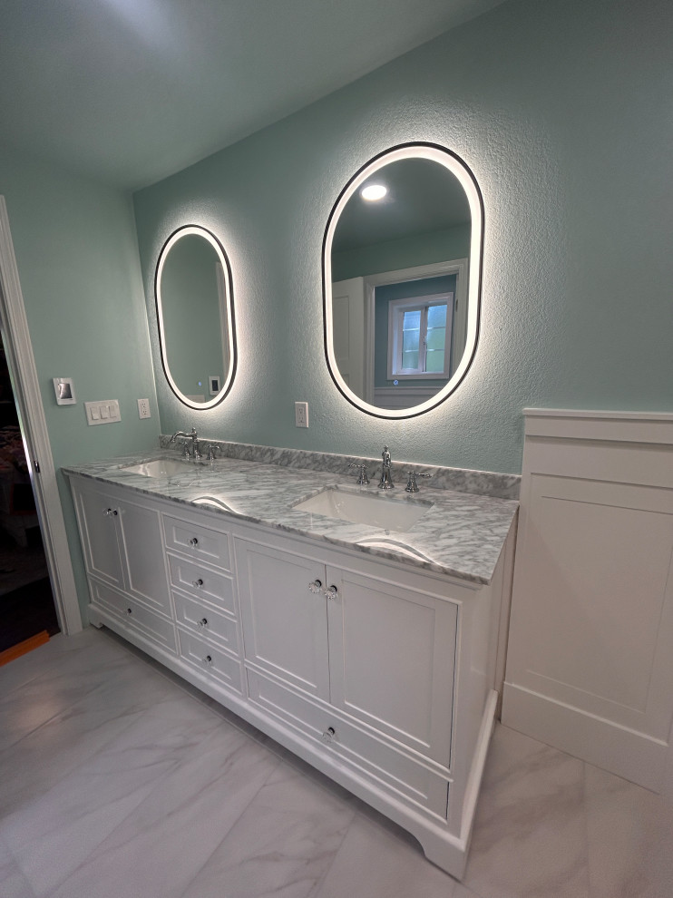 Gorgeous Vanity