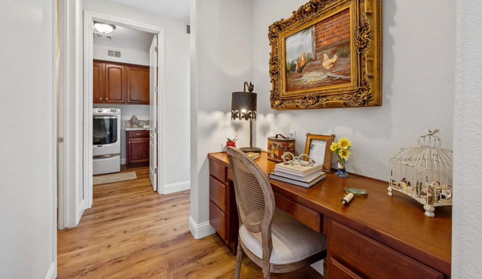 Classic East Coast Elegance in W. Roseville