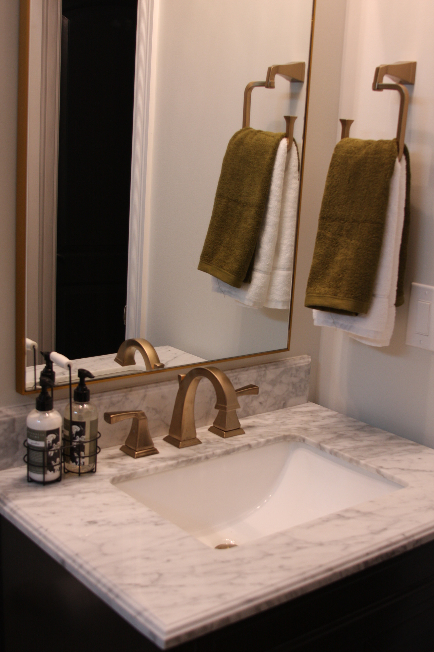 The Manor - Bathroom