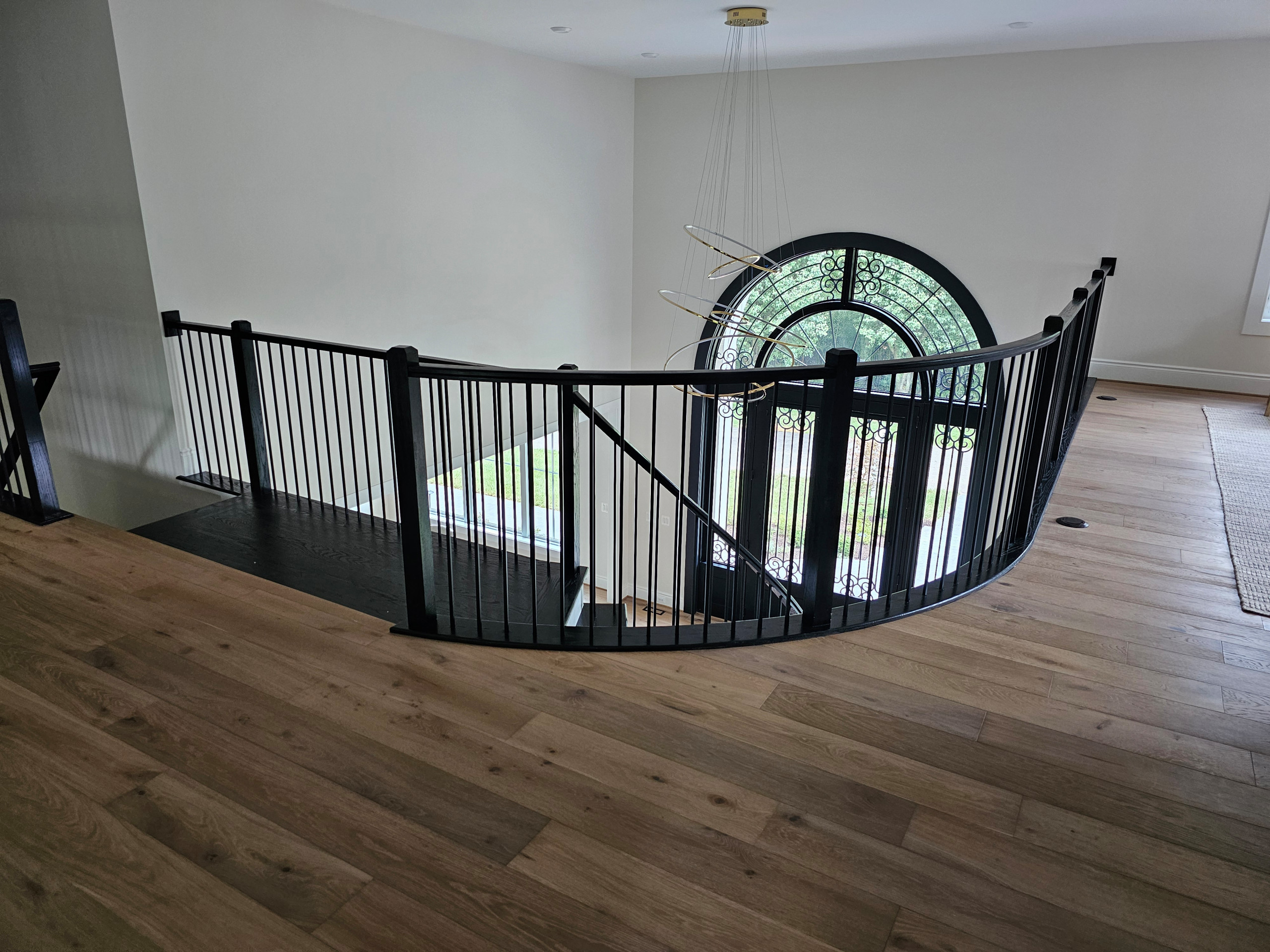 Elegant Curve Elevates Modern Design, Mclean, VA 22101