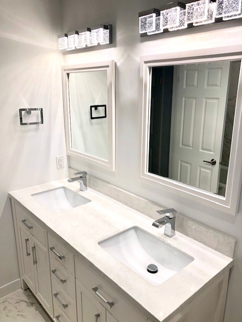 Complete Main ans en-suite bathroom remodeling