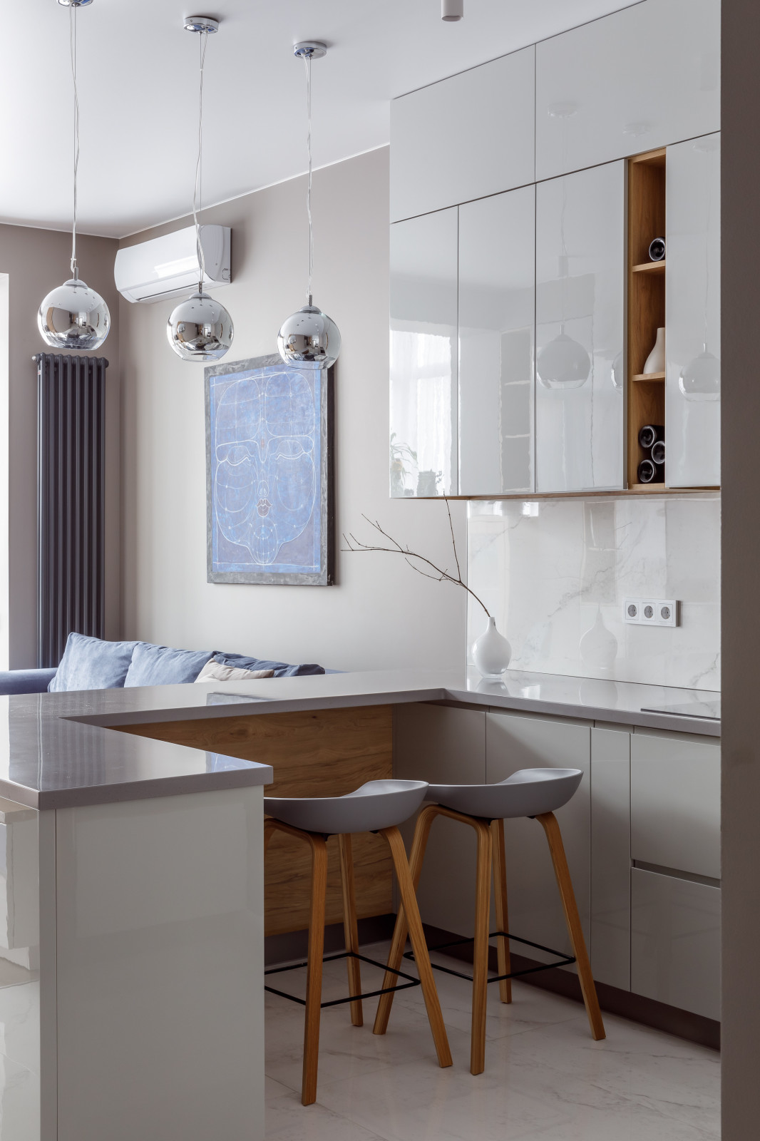 Светлая квартира с яркими акцентами 51 м²