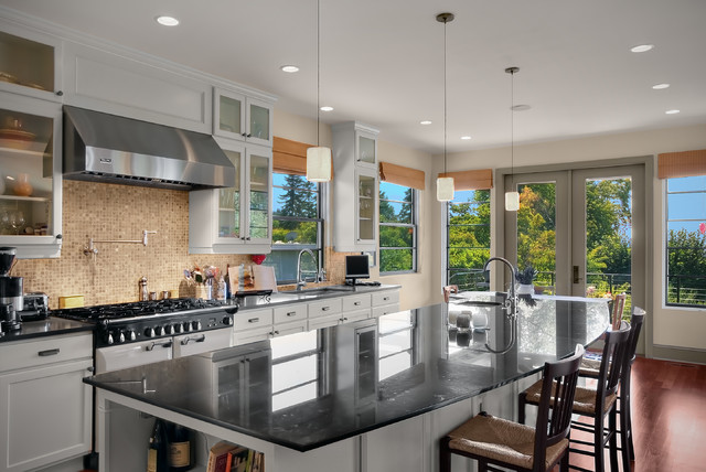 Shoreline Chateau traditional-kitchen