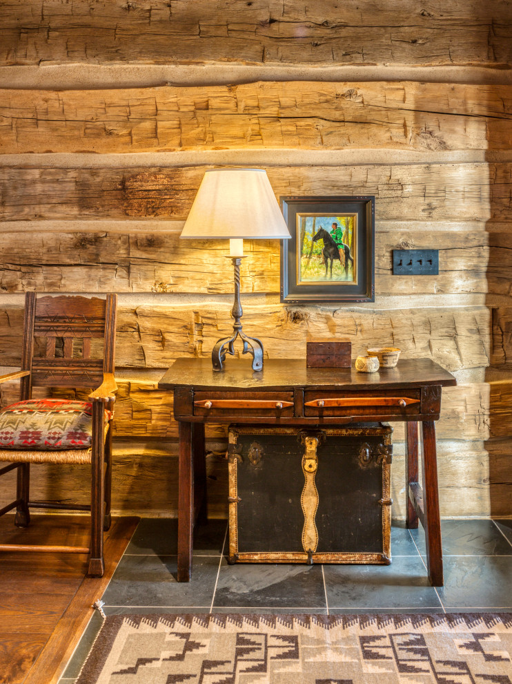 Mountain style home design photo in Denver