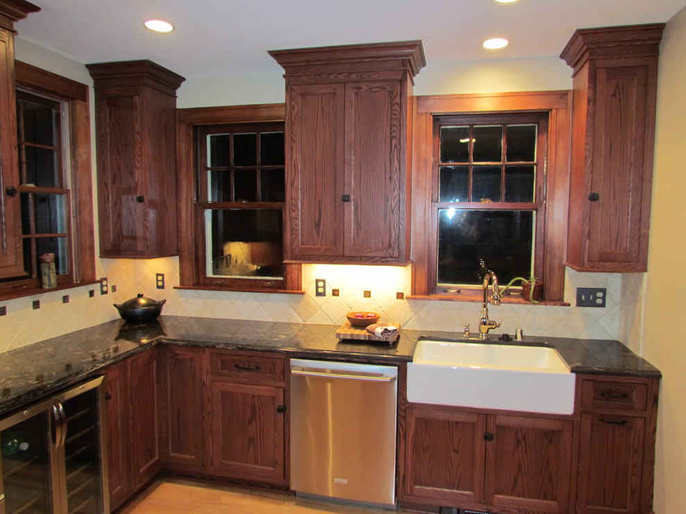 Inspiration for a traditional kitchen in Milwaukee.