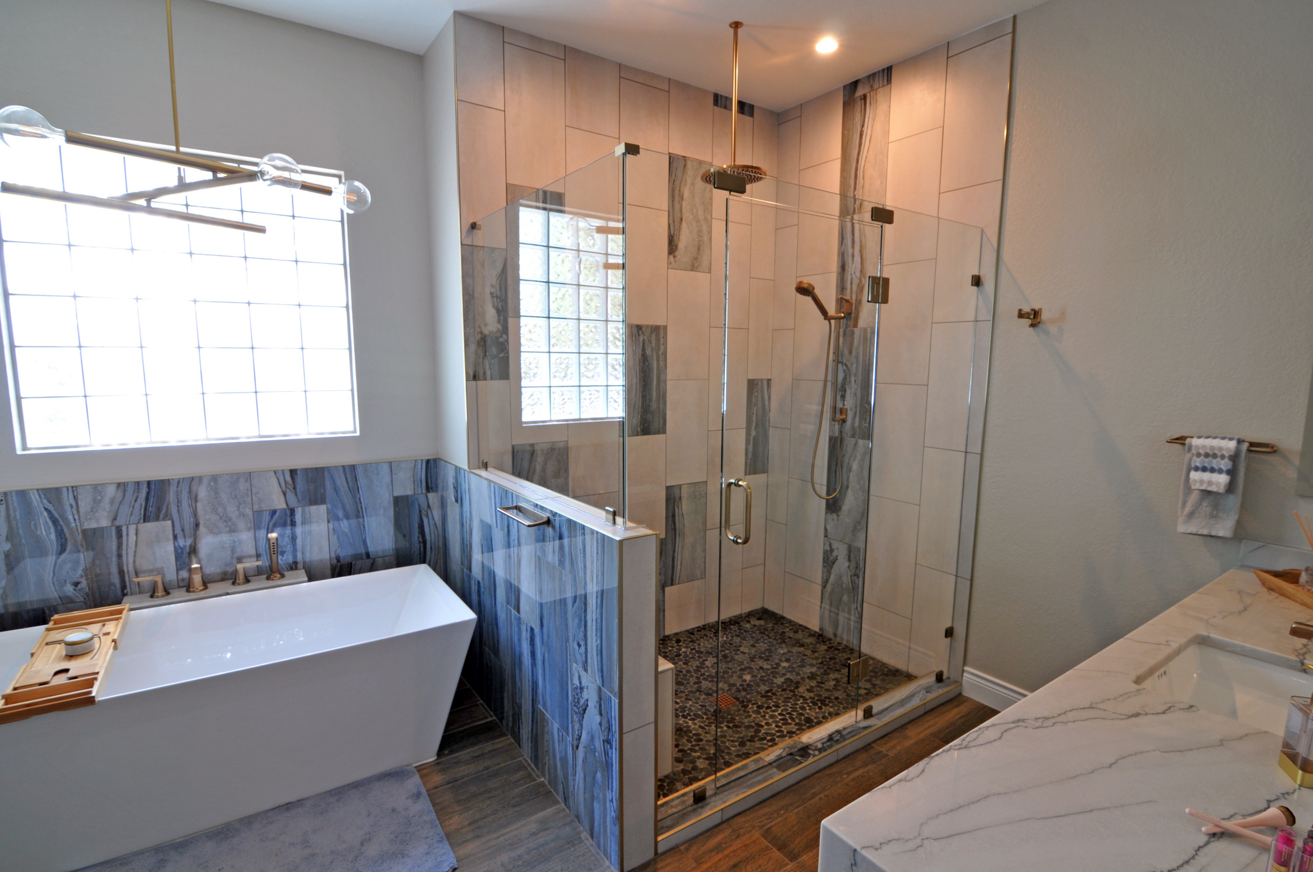 Eclectic master bath for 2020
