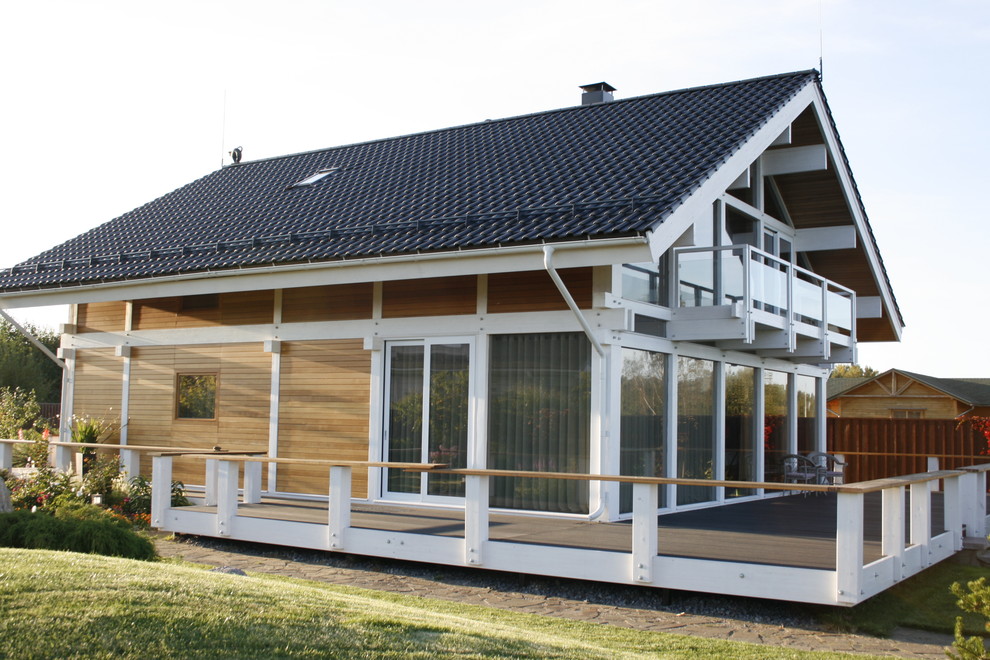 Glass/wooden frame house