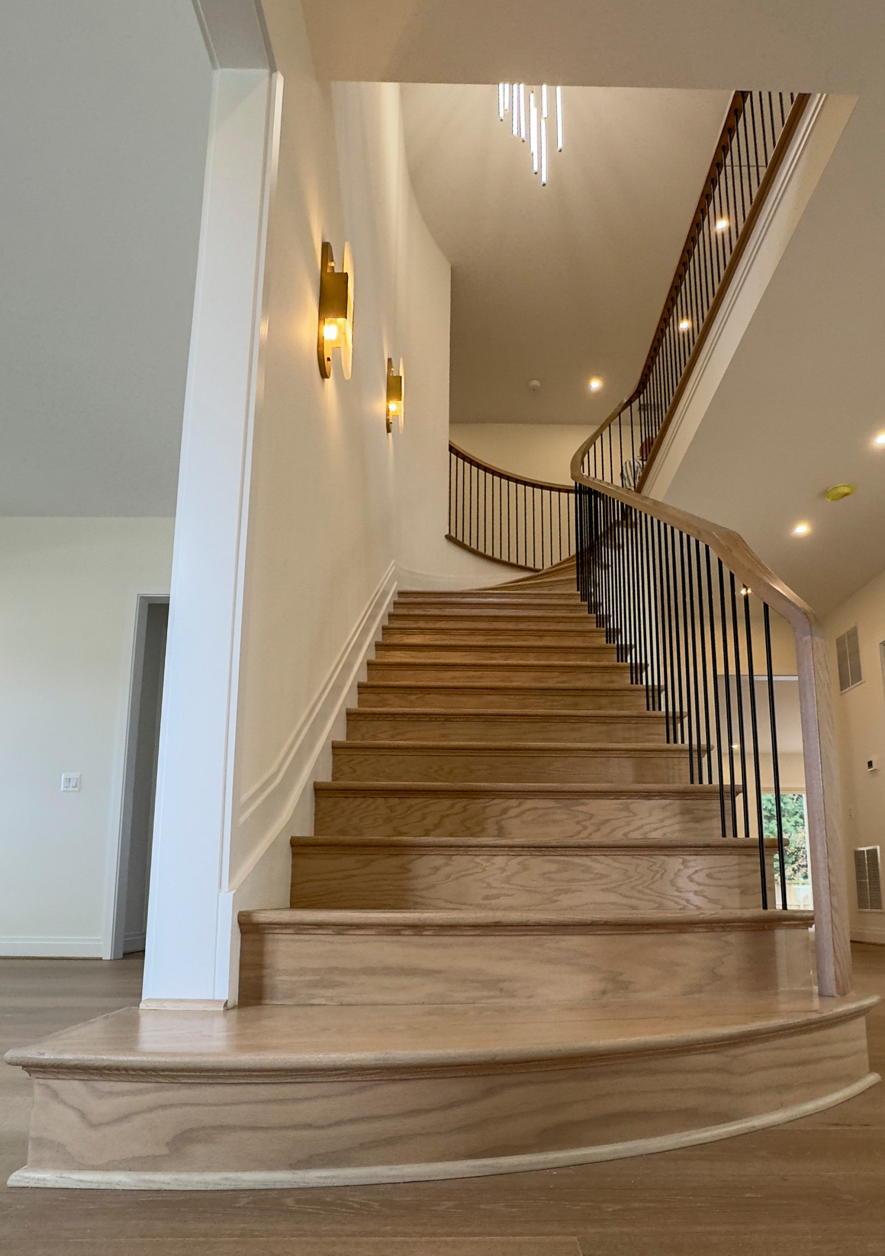 144_Attractive Transitional Staircase in Impressive Modern Home, Vienna VA 22180