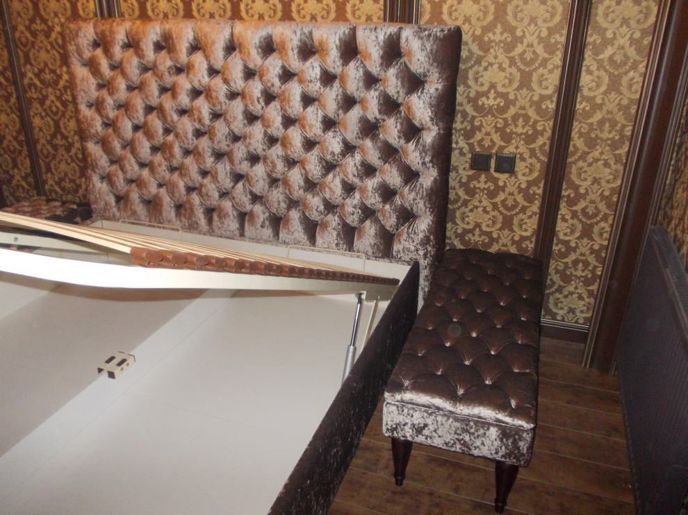 Кровати в каретной стяжке