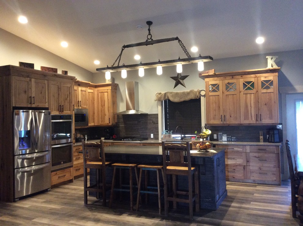 Inspiration for a rustic kitchen remodel in Calgary