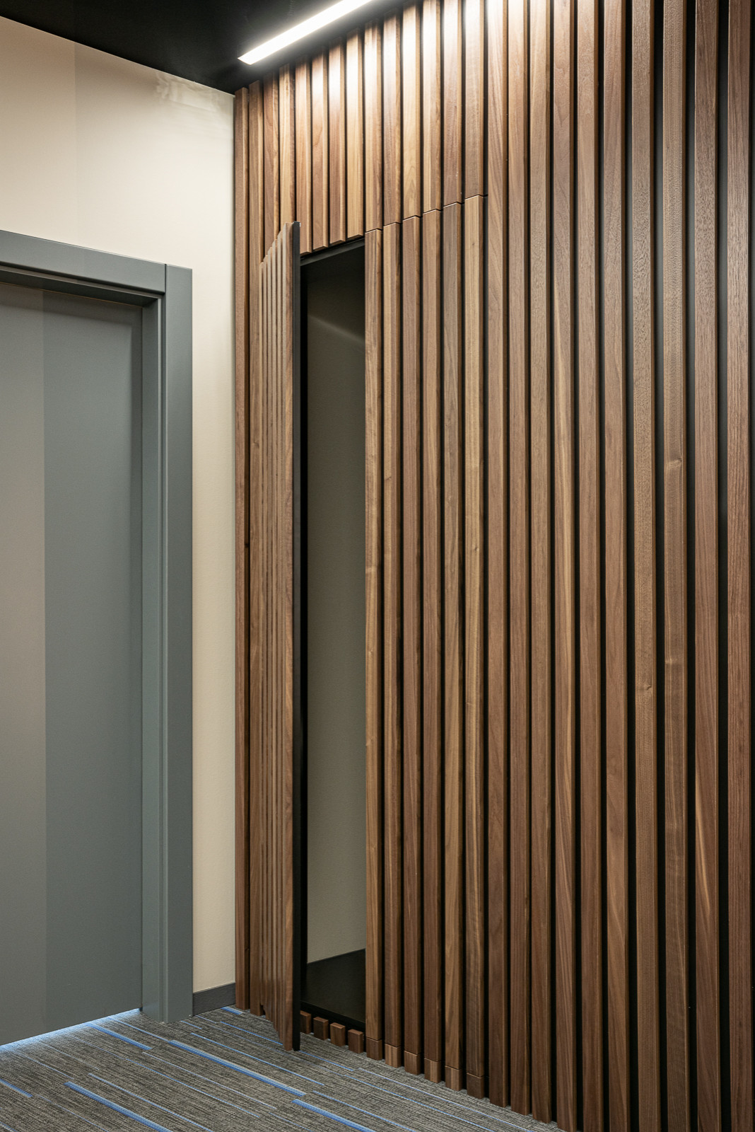 Реализация мебели в офис «Ельцин Центр»