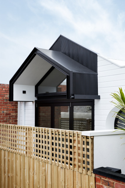 Dot's House: Lane Way Elevation contemporary-exterior