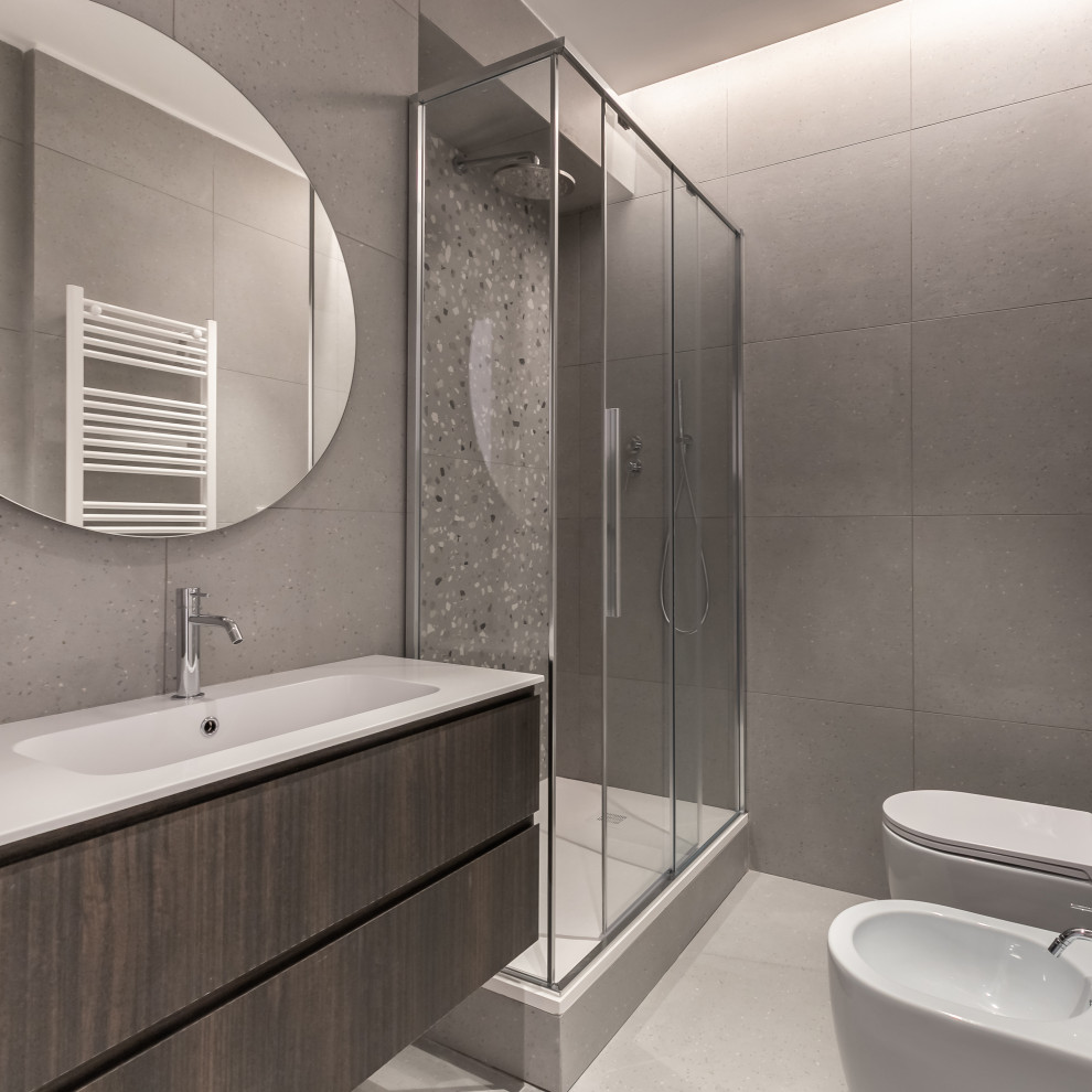 Mi_P1 | Real Estate | Trilocale di Ringhiera con isola