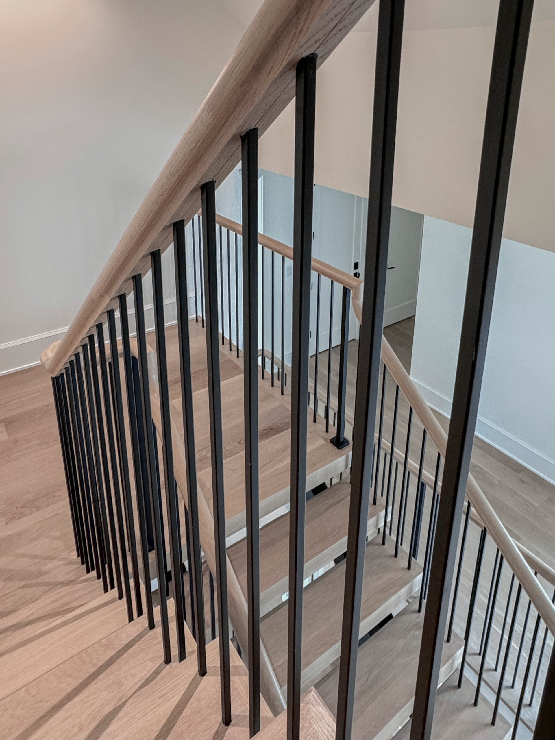 122_Modern Steel & Wood Floating Staircase, Arlington VA 22207