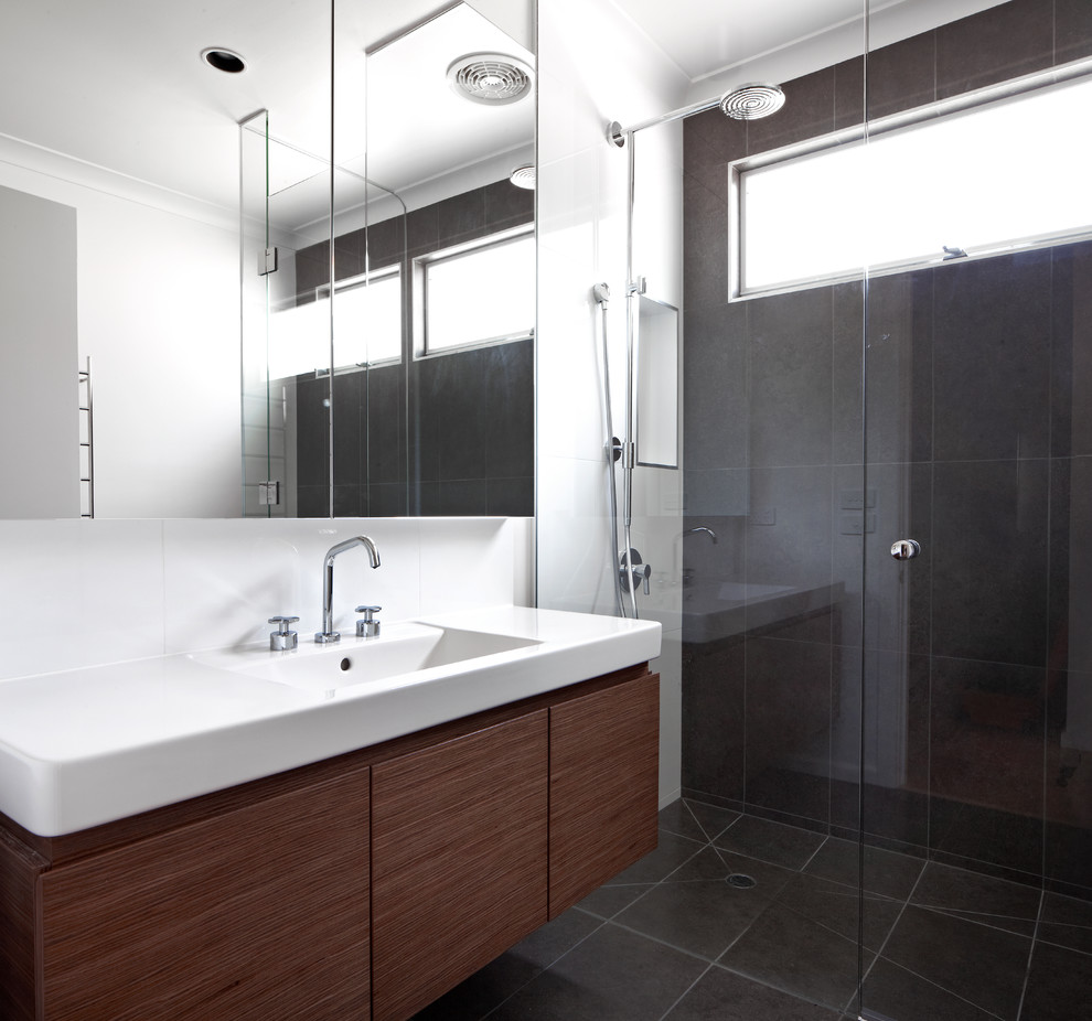 Contemporary bathroom in Melbourne.