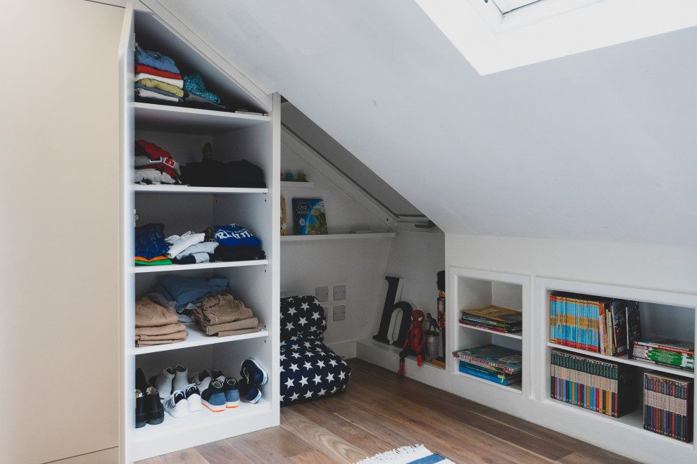 Kids room Wardrobes and beds