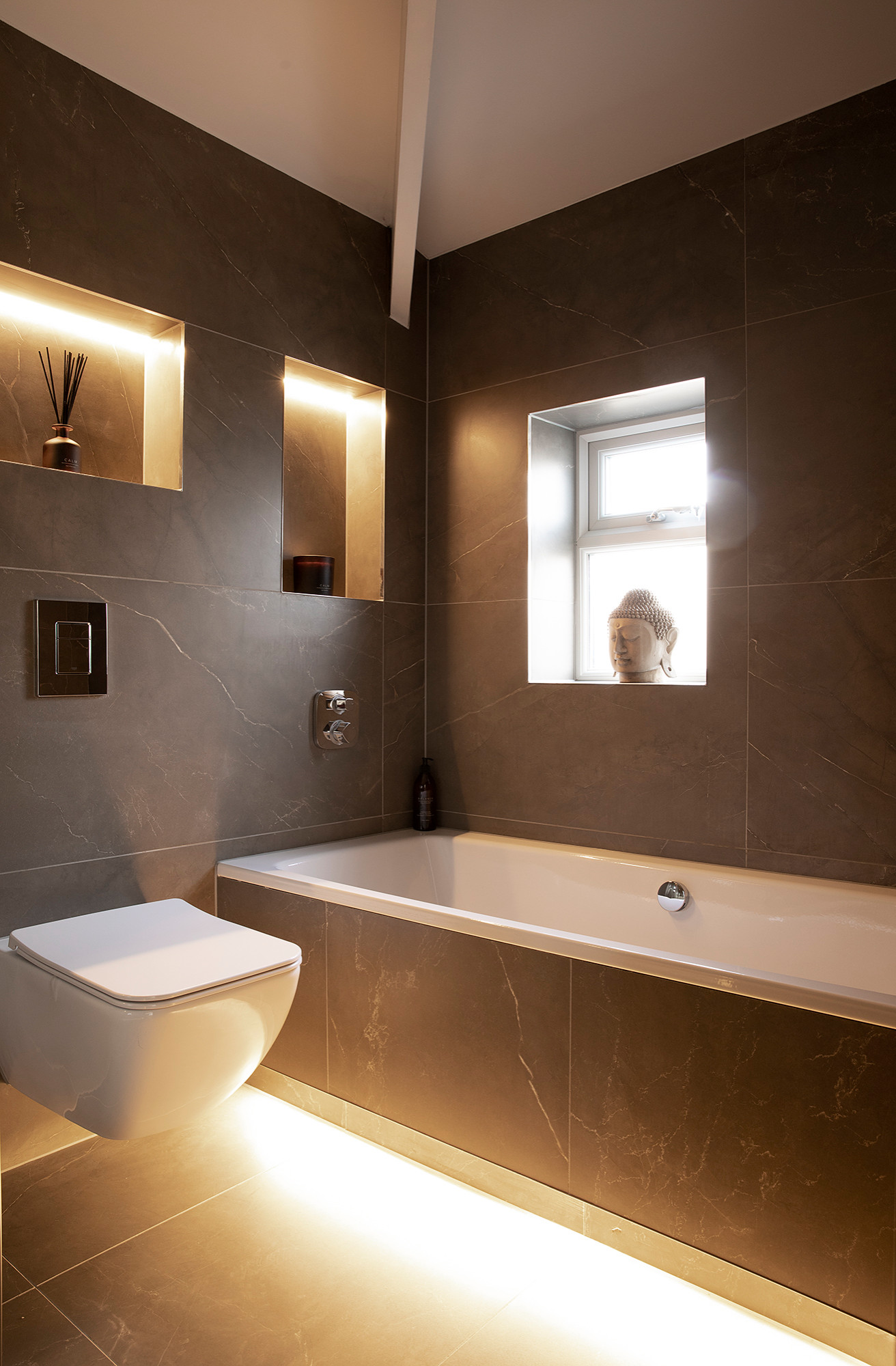 POOL HOUSE CONVERSIONS TO BACHELOR PAD