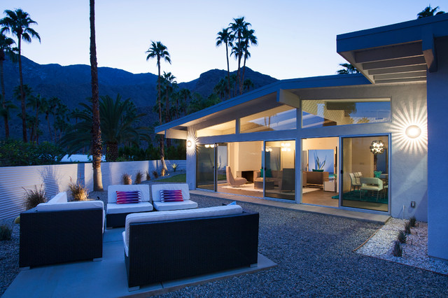 ROSE midcentury-patio