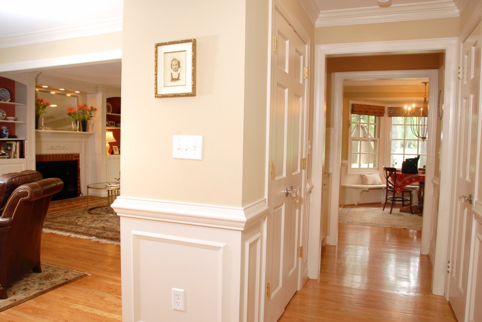 Williamsburg White flat panel kitchen