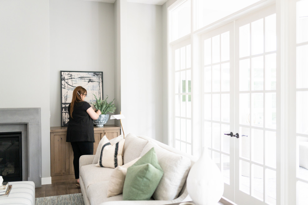 Home design - transitional home design idea in Cedar Rapids