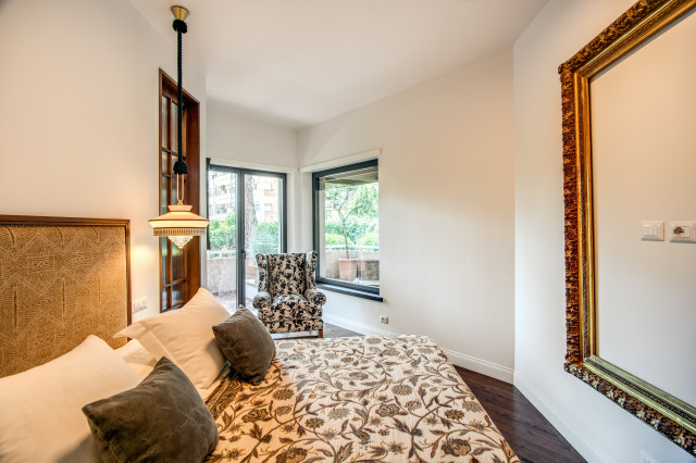 ENGLEN #1 contemporary-bedroom