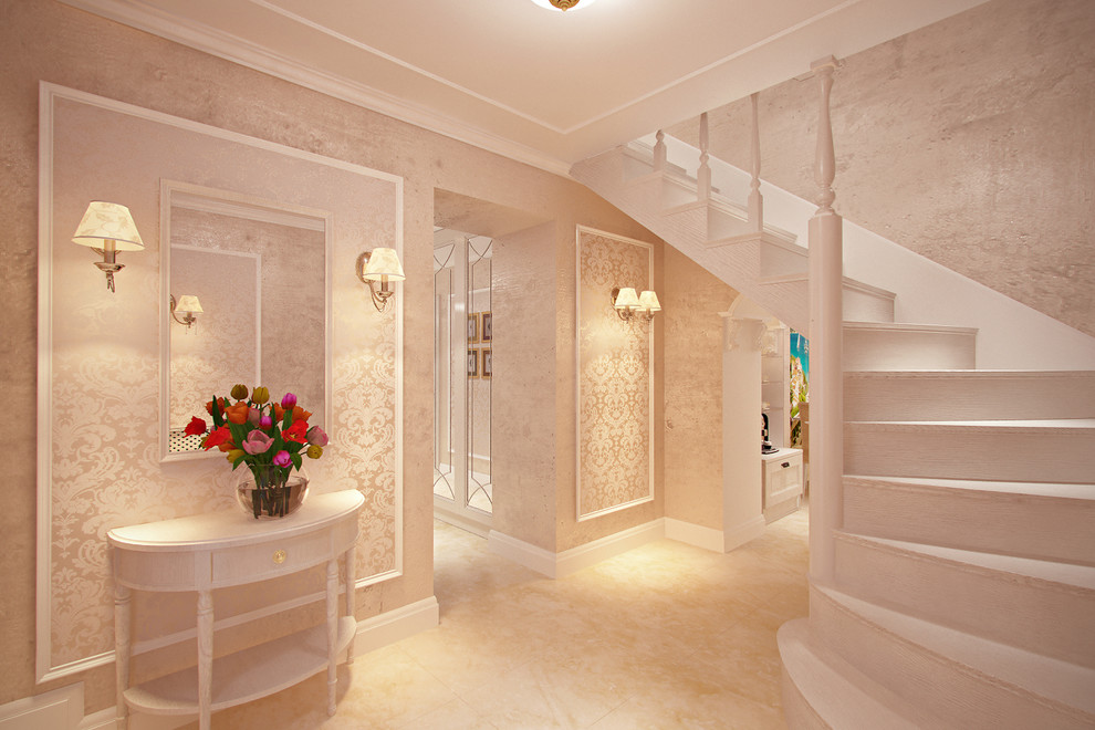 Холл с лестницей в загородном доме, п. Авиатор