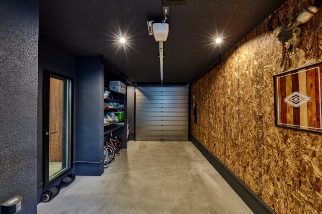 F&sup2; moderne-garage
