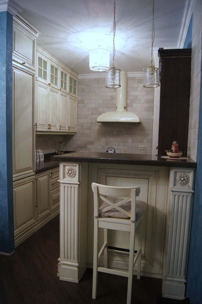 Кухня в провансе из массива