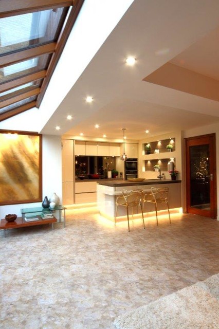 Small Conservatory extension contemporary-koek