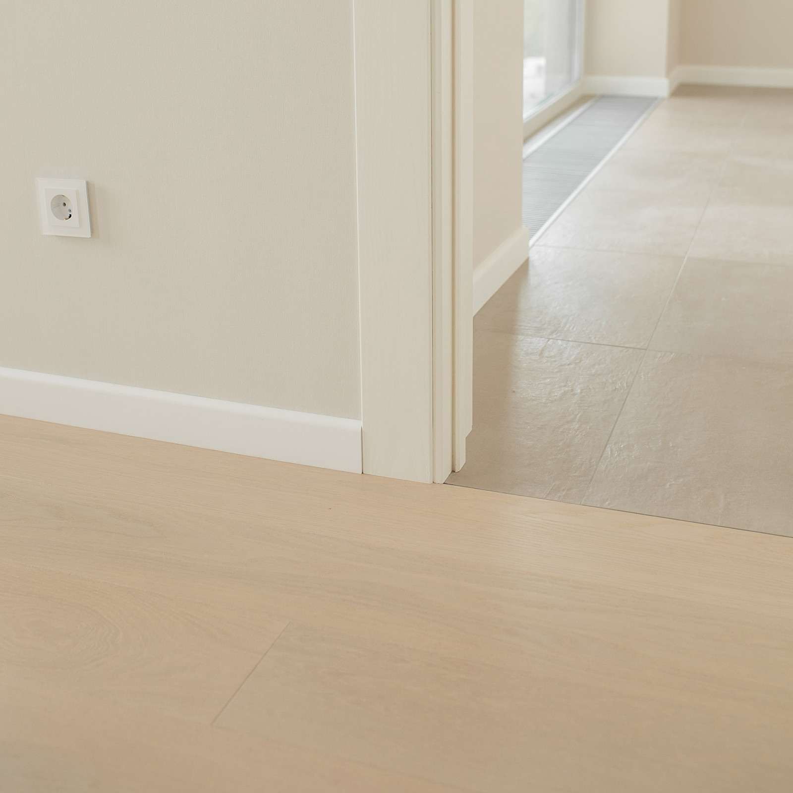 Инженерная доска, Дуб Селект 180 мм в частном доме "Цветы Башкирии"