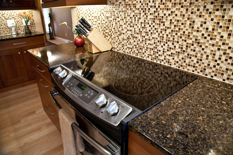 Home design - transitional home design idea