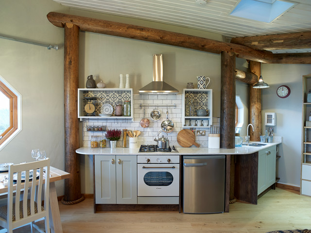 Eco Friendly Holiday Home rustic-kitchen