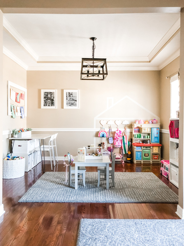Design ideas for a traditional kids' room in Columbus.