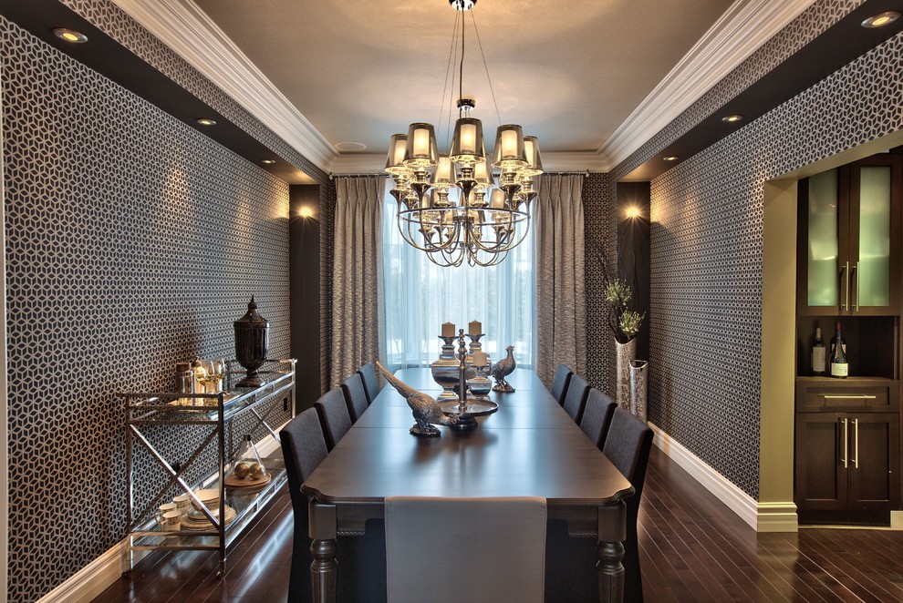 This is an example of a transitional dining room in Montreal.