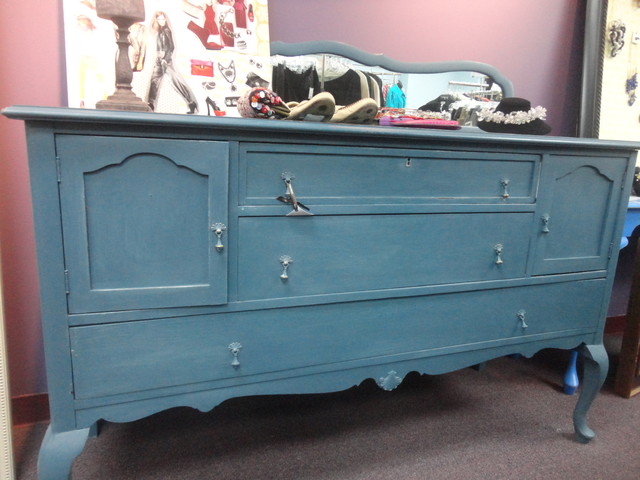 Annie Sloan Chalk Paint furniture pieces